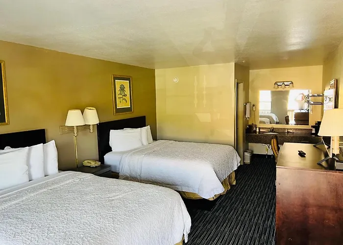 Alpine Valley Inn
